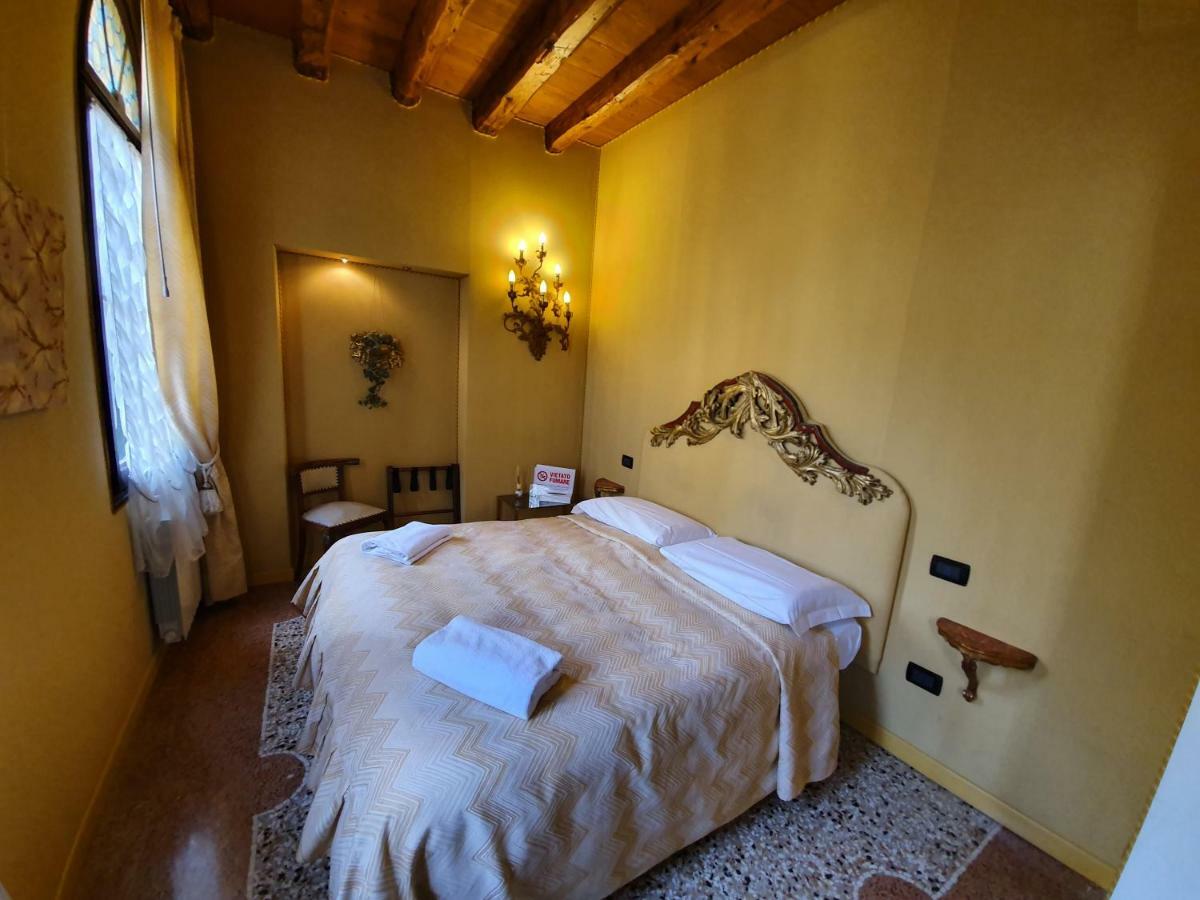 Alloggi Alla Rivetta Venice Luaran gambar
