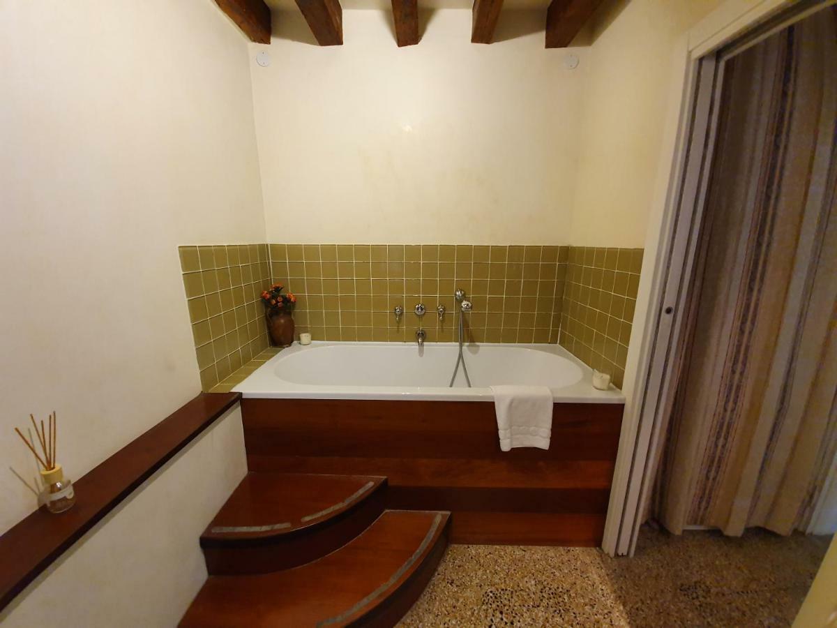 Alloggi Alla Rivetta Venice Luaran gambar